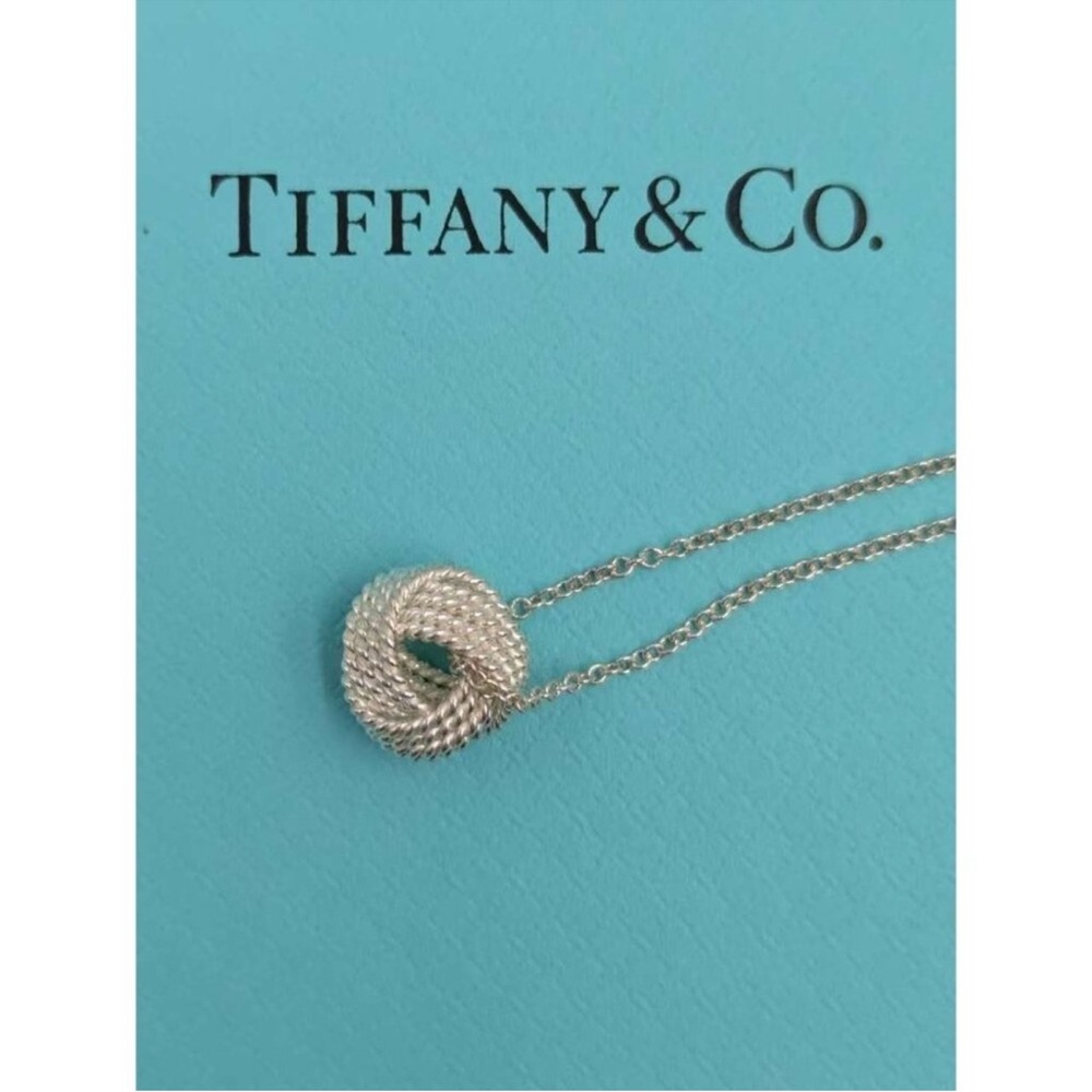 Tiffany & Co Sterling Silver Twist Knot Pendant Necklace 16” w/ Box